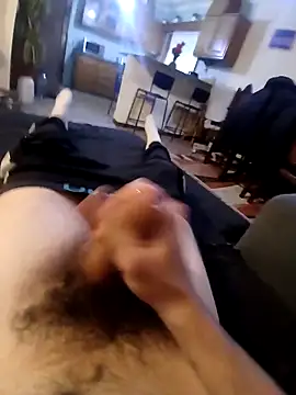 Snapshot of costadavi13 chatting on 11/14/25, 12:37 costadavi13 online show from 11/14/25, 12:37