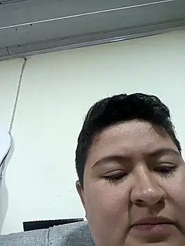 Noha Whiitee online show from 11/16/25, 01:44