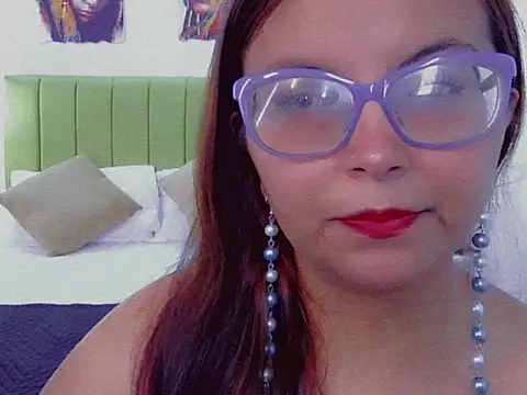 Amber Rouge  online show from 10/27/25, 12:09