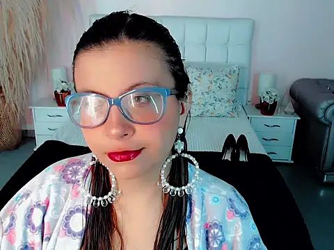 Amber Rouge  online show from 11/12/25, 02:23