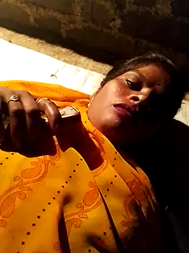 Snapshot of Miss_keerti chatting on 09/11/25, 02:39 Miss keerti online show from 09/11/25, 02:39