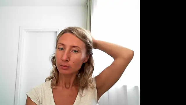 Snapshot of Paevoa chatting on 10/08/25, 08:45 Paevoa online show from 10/08/25, 08:45