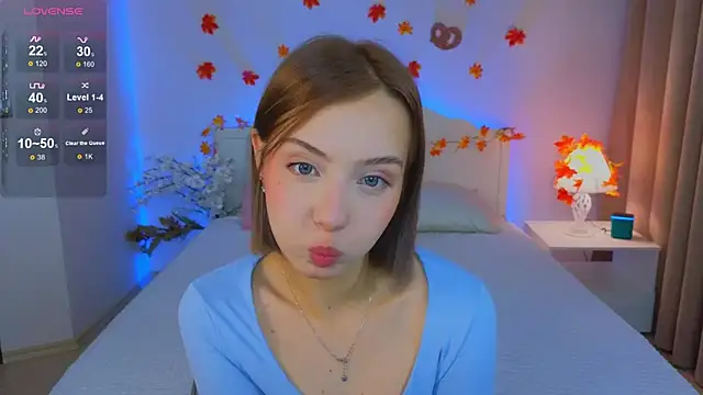 LumMina online show from 09/25/25, 10:41