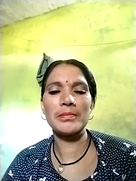 Snapshot of Monika_cut chatting on 09/11/25, 05:51 Monika cut online show from 09/11/25, 05:51