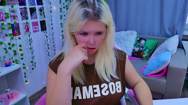 EmillyRogers online show from 09/18/25, 05:31