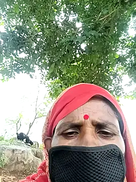 Snapshot of So_payal chatting on 10/03/25, 07:38 So payal online show from 10/03/25, 07:38