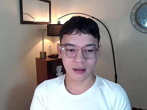 keirflorianxx online show from 10/01/25, 11:22