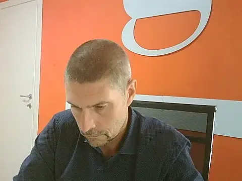 Snapshot of max79ve31 chatting on 09/22/25, 11:56 max79ve31 online show from 09/22/25, 11:56