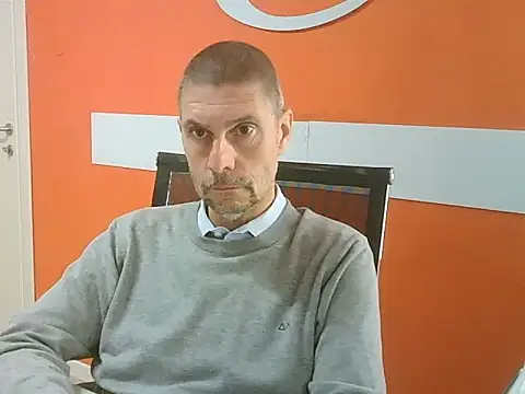 Snapshot of max79ve31 chatting on 10/07/25, 11:29 max79ve31 online show from 10/07/25, 11:29