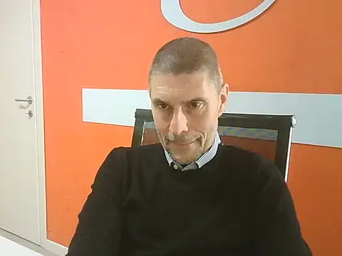 max79ve31 online show from 12/04/25, 02:04