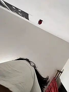 Emily Caprile online show from 11/18/25, 11:15