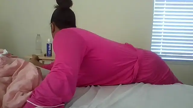 jottijade online show from 11/06/25, 03:46