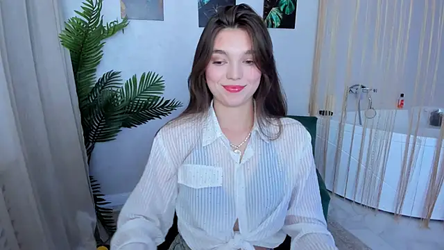 DivineAmour online show from 11/08/25, 04:12