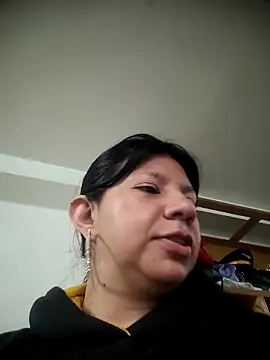 kinky momm online show from 10/24/25, 01:51