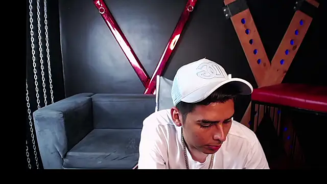 Matthewlodge online show from 10/16/25, 02:40