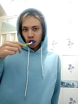 kittymutant99 online show from 11/12/25, 05:57