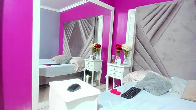 natasha bigbooty online show from 09/25/25, 01:04