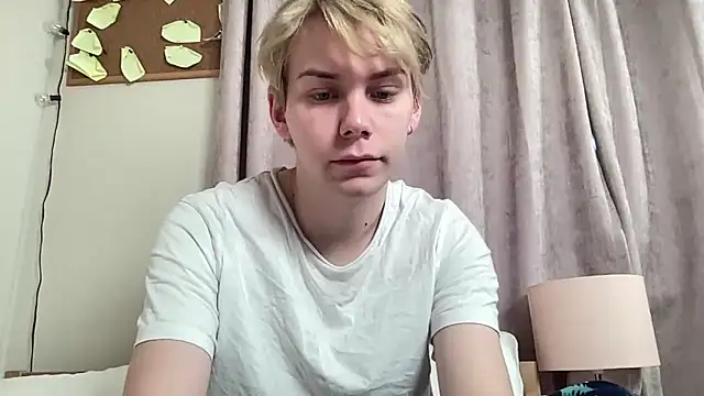 Snapshot of scottishtwink01 chatting on 09/22/25, 03:58 scottishtwink01 online show from 09/22/25, 03:58