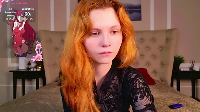 AlisHanson online show from 09/30/25, 09:03