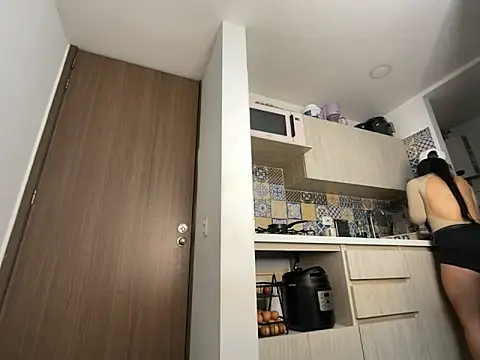 gaby wild fire online show from 10/04/25, 07:45