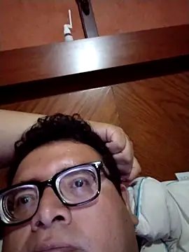 Santiagoqro85 online show from 10/09/25, 03:26