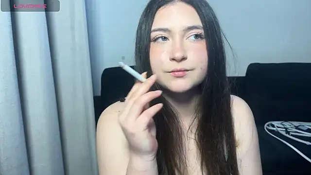 valentinauwu online show from 11/08/25, 02:34