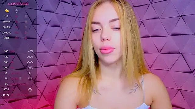 SofieSin online show from 10/04/25, 01:25