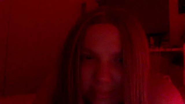 Dolaa11 online show from 12/04/25, 01:48