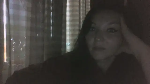 Snapshot of Breezy_88 chatting on 10/11/25, 12:47 Breezy 88 online show from 10/11/25, 12:47