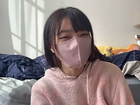 ituki 0415 online show from 11/22/25, 12:09