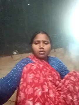 Snapshot of Cm_pooja chatting on 11/10/25, 02:32 Cm pooja online show from 11/10/25, 02:32