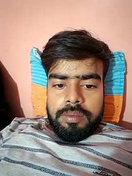 soniriyaa010101 online show from 10/20/25, 06:03