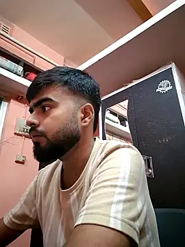 soniriyaa010101 online show from 11/11/25, 08:14