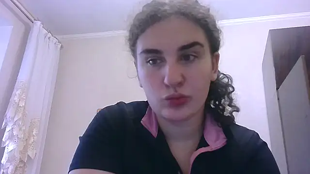 Snapshot of KikiCatty chatting on 10/01/25, 11:05 KikiCatty online show from 10/01/25, 11:05