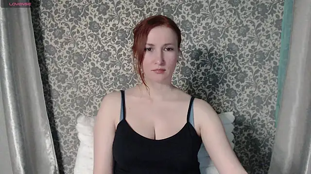 Snapshot of LesanaMagic chatting on 02/07/25, 08:31 LesanaMagic online show from 02/07/25, 08:31