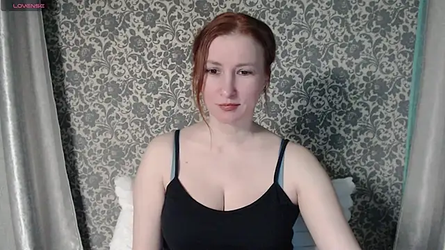 Snapshot of LesanaMagic chatting on 02/09/25, 07:41 LesanaMagic online show from 02/09/25, 07:41