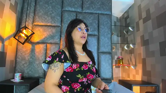 Jenni Zeller online show from 10/16/25, 11:39