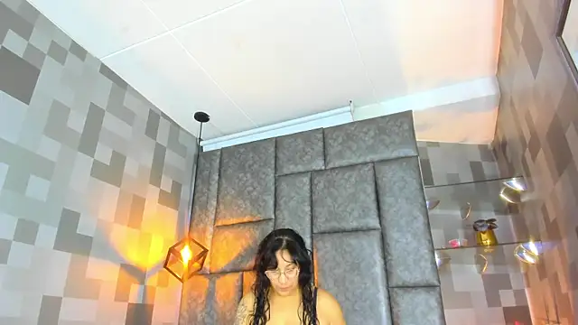 Jenni Zeller online show from 11/12/25, 11:10