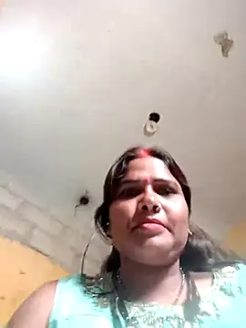 Snapshot of SweetKomal89 chatting on 10/26/25, 05:13 SweetKomal89 online show from 10/26/25, 05:13