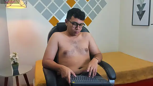 titanxero online show from 10/08/25, 11:52