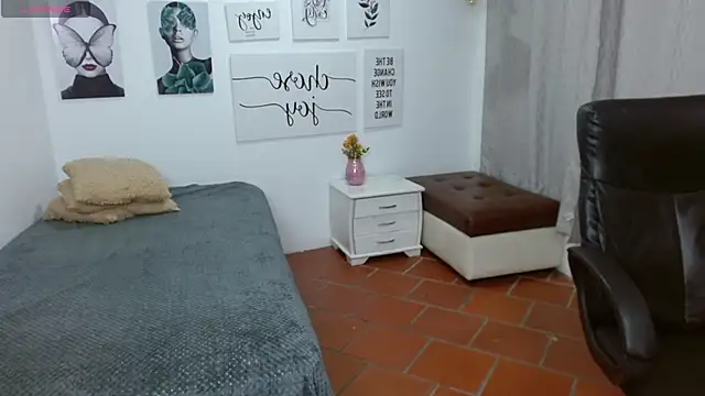 titanxero online show from 10/20/25, 02:39