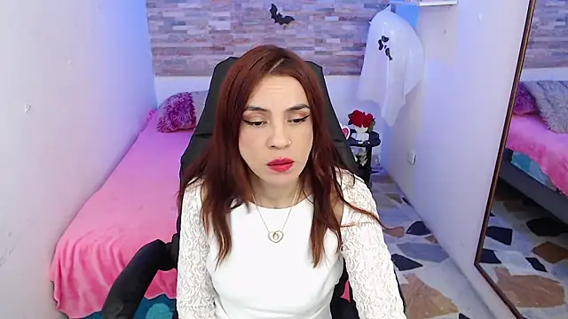 KendallWood  online show from 10/27/25, 08:24