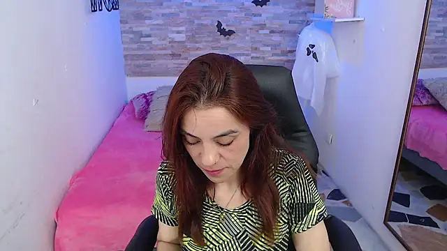 KendallWood  online show from 10/31/25, 01:56