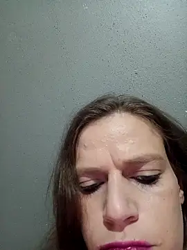 Snapshot of Skymadison chatting on 11/04/25, 10:31 Skymadison online show from 11/04/25, 10:31