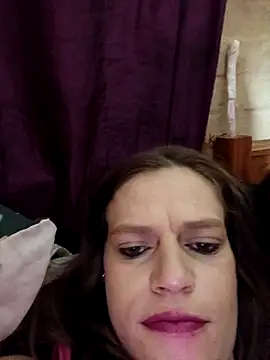 Snapshot of Skymadison chatting on 11/16/25, 10:26 Skymadison online show from 11/16/25, 10:26