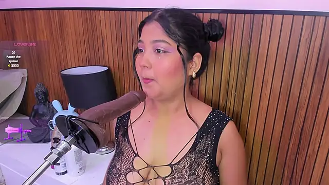 Snapshot of mysticlatina1 chatting on 10/07/25, 07:22 mysticlatina1 online show from 10/07/25, 07:22