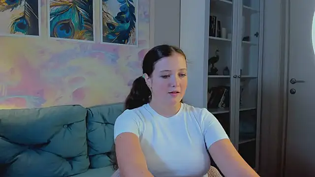 Snapshot of Angel_Lilly chatting on 09/21/25, 08:05 Angel Lilly online show from 09/21/25, 08:05