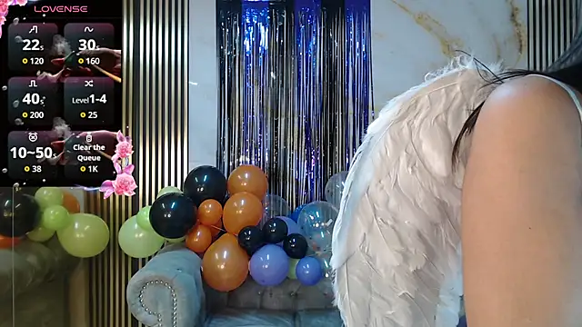 Snapshot of catalina5_s chatting on 10/31/25, 01:34 catalina5 s online show from 10/31/25, 01:34