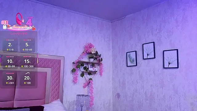 Snapshot of RobinBennett chatting on 11/21/25, 12:04 RobinBennett online show from 11/21/25, 12:04