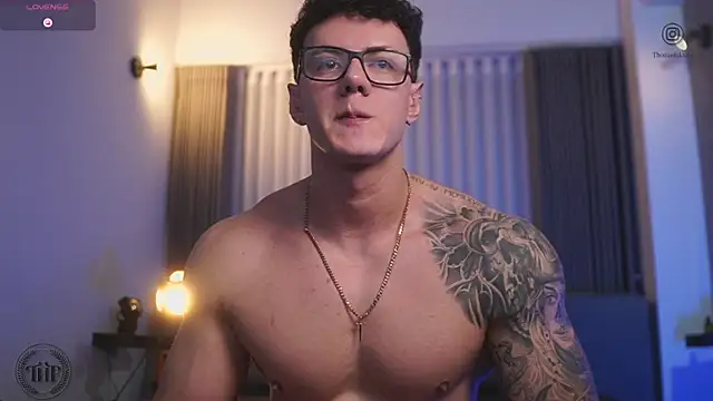 Snapshot of Thomas_Falcon chatting on 10/26/25, 12:38 Thomas Falcon online show from 10/26/25, 12:38